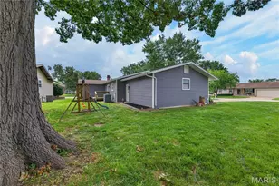 608 Mosport Dr, Saint Charles, MO 63304 - Photo 34