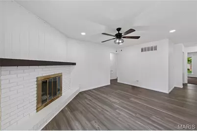 608 Mosport Drive, Saint Charles, MO 63304 - Photo 8