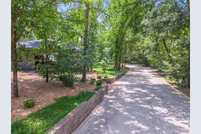 1529 Autumn Leaf Drive, Ballwin, MO 63021 - Photo 56