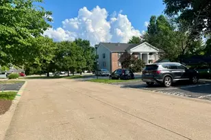 1942 Marine Terrace Dr, Saint Louis, MO 63146 - Photo 4