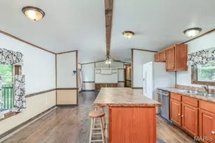 25049 Heritage Ln, Lebanon, MO 65536 - Photo 8