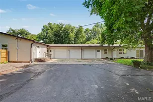 13 Castle Dr, Florissant, MO 63034 - Photo 28