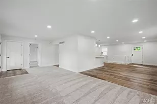 13 Castle Dr, Florissant, MO 63034 - Photo 8