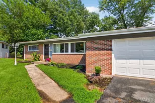5 Filly Ct, Florissant, MO 63033 - Photo 2