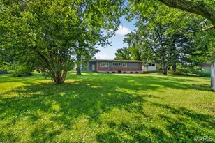 5 Filly Ct, Florissant, MO 63033 - Photo 34