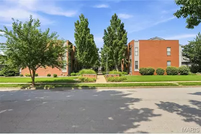4155 McPherson Avenue, Saint Louis, MO 63108 - Photo 2