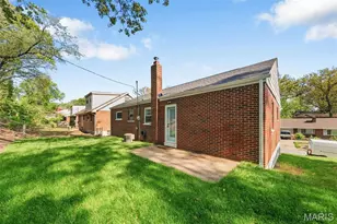 7110 Groveland Dr, Saint Louis, MO 63121 - Photo 32