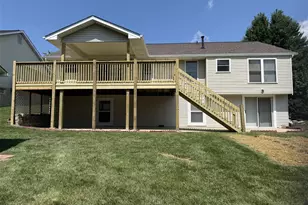 1848 Summitview Dr, Saint Charles, MO 63303 - Photo 32