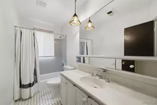 36 Marine Ln, Maryland Heights, MO 63043 - Photo 10
