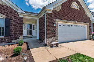 10125 Allington Dr, Saint Louis, MO 63128 - Photo 2