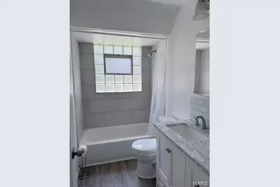 120 Madonna Drive, Saint Louis, MO 63121 - Photo 6