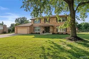 421 Falaise Dr, Saint Louis, MO 63141 - Photo 1