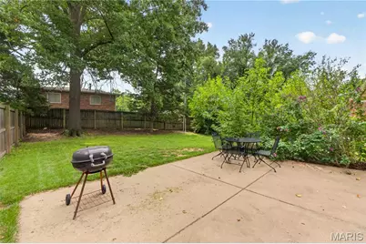 1152 Indian Meadows Drive, Saint Louis, MO 63132 - Photo 28