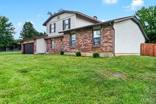 20 Sandalwood Ct, Saint Charles, MO 63304 - Photo 10