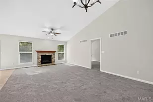 415 Newport Dr, Saint Peters, MO 63376 - Photo 10
