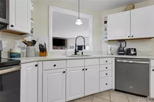 1710 Ridgeview Cir Dr, Ballwin, MO 63021 - Photo 20
