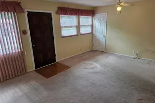 10519 Lilac Ave, Saint Louis, MO 63137 - Photo 4