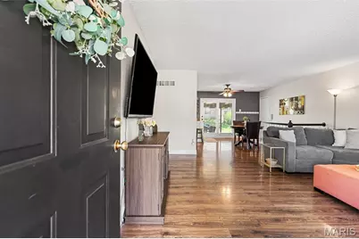 6339 Treehouse Trail, Saint Louis, MO 63129 - Photo 6