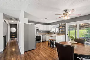 6339 Treehouse Trail, Saint Louis, MO 63129 - Photo 12