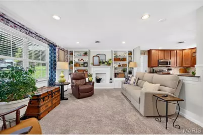 802 Barbara Place, Saint Charles, MO 63366 - Photo 6