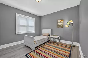 8803 Alva Ave, Saint Louis, MO 63121 - Photo 12