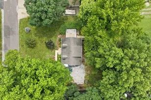 616 Plantmore Dr, Ferguson, MO 63135 - Photo 36