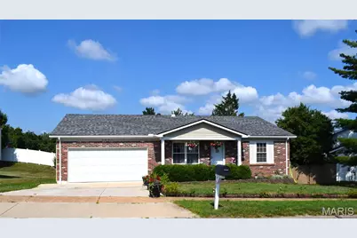 5661 Chalet Hill Drive, Saint Louis, MO 63129 - Photo 2