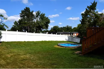 5661 Chalet Hill Drive, Saint Louis, MO 63129 - Photo 32