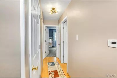 5661 Chalet Hill Drive, Saint Louis, MO 63129 - Photo 18