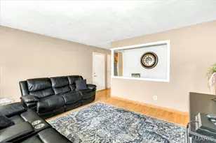 5661 Chalet Hill Dr, Saint Louis, MO 63129 - Photo 8
