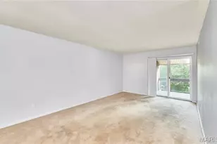 1937 Greenpoint Dr, Kirkwood, MO 63122 - Photo 24