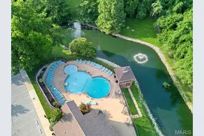 1937 Greenpoint Drive #304, Kirkwood, MO 63122 - Photo 8