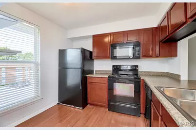 1937 Greenpoint Drive #304, Kirkwood, MO 63122 - Photo 22