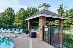 1937 Greenpoint Dr, Kirkwood, MO 63122 - Photo 48