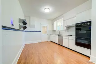 9051 Burton Ave, Overland, MO 63114 - Photo 18