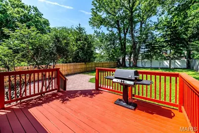 9051 Burton Avenue, Overland, MO 63114 - Photo 36