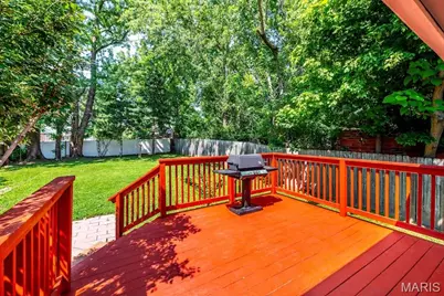 9051 Burton Avenue, Overland, MO 63114 - Photo 34