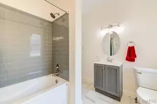 9051 Burton Ave, Overland, MO 63114 - Photo 26