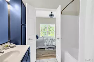 33 Kassebaum Ln, Saint Louis, MO 63129 - Photo 16