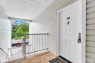 33 Kassebaum Ln, Saint Louis, MO 63129 - Photo 2
