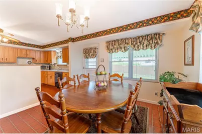 454 Lambeth Lane, Saint Louis, MO 63125 - Photo 8