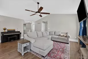 2004 Teresa Fields Ln, Lake Saint Louis, MO 63367 - Photo 14