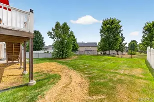 2004 Teresa Fields Ln, Lake Saint Louis, MO 63367 - Photo 50