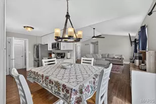 2004 Teresa Fields Ln, Lake Saint Louis, MO 63367 - Photo 18