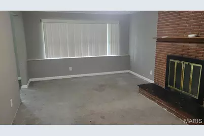 10272 Imperial Drive, Saint Louis, MO 63136 - Photo 8