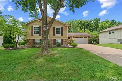 61 Crescent Hills Drive, Saint Peters, MO 63376 - Photo 1