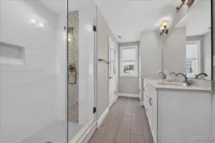 8013 Central Park Dr, Richmond Heights, MO 63117 - Photo 20