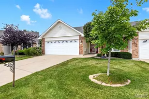 532 Villa Piazza Ct, O'Fallon, MO 63366 - Photo 2