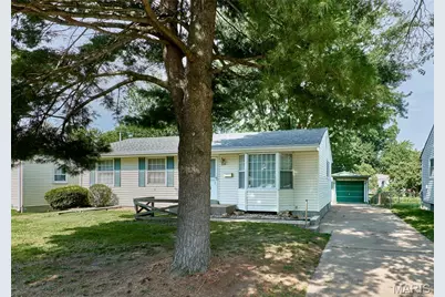 585 S Lafayette Street, Florissant, MO 63031 - Photo 32