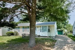 585 S Lafayette St, Florissant, MO 63031 - Photo 32
